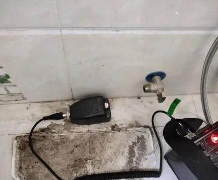 北塔屋顶漏水维修公司分享下卫生间漏水的危害及解决方法